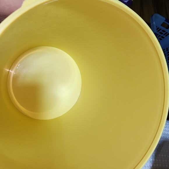 VINTAGE TUPPERWARE 2 SET SERVALIER CANISTER SET YELLOW STARBURST - Picture 6 of 9